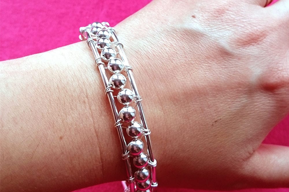 wire-wrapped-beaded-bracelet-jewellery-maker-featured