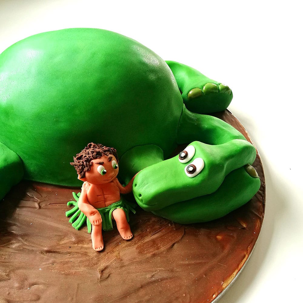 How to Make The Good Dinosaur Cake - Craftaholique