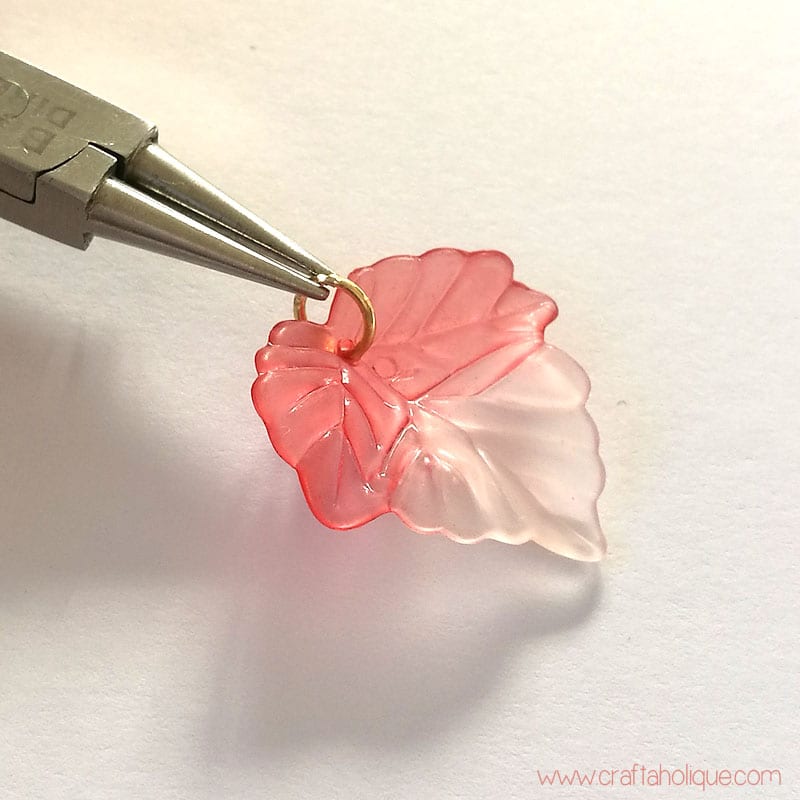 How to make leaf earrings from lucite beads - jewellery making tutorial from Craftaholique