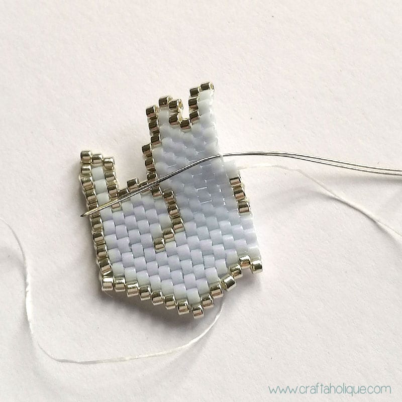Basic brick stitch technique - how to make a beaded squirrel
