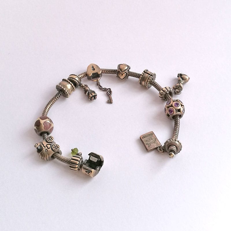 Kwaadaardige tumor rijstwijn de ober How to Remove Tarnish from Silver Jewellery - My Pandora Bracelet Fix