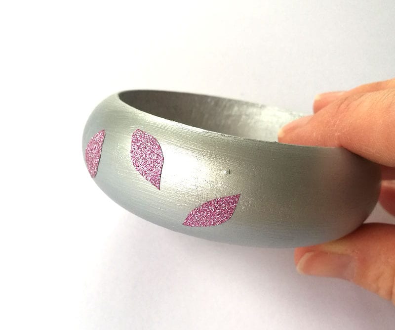 Washi Tape Ideas - How to make a beautiful wooden bangle with washi tape