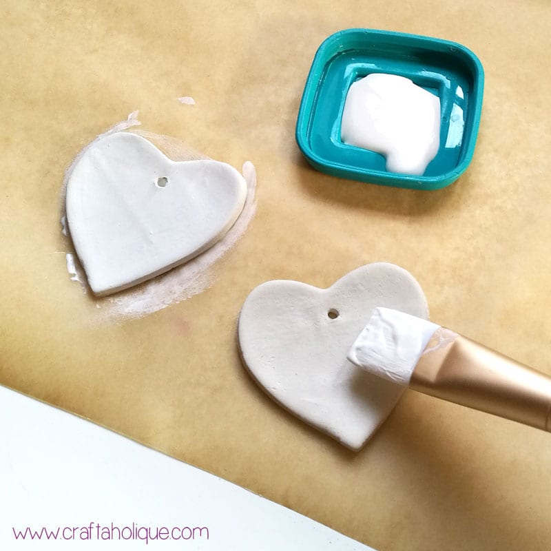 Sharpie pen craft project - how to make clay heart door hangers