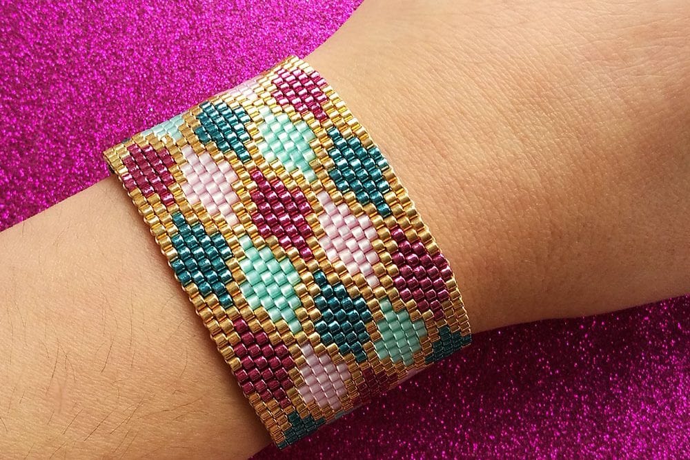 Peyote Stitch Cuff Bracelet Pattern - Colourful Argyle Diamonds - Miyuki Beaded Bracelet Pattern