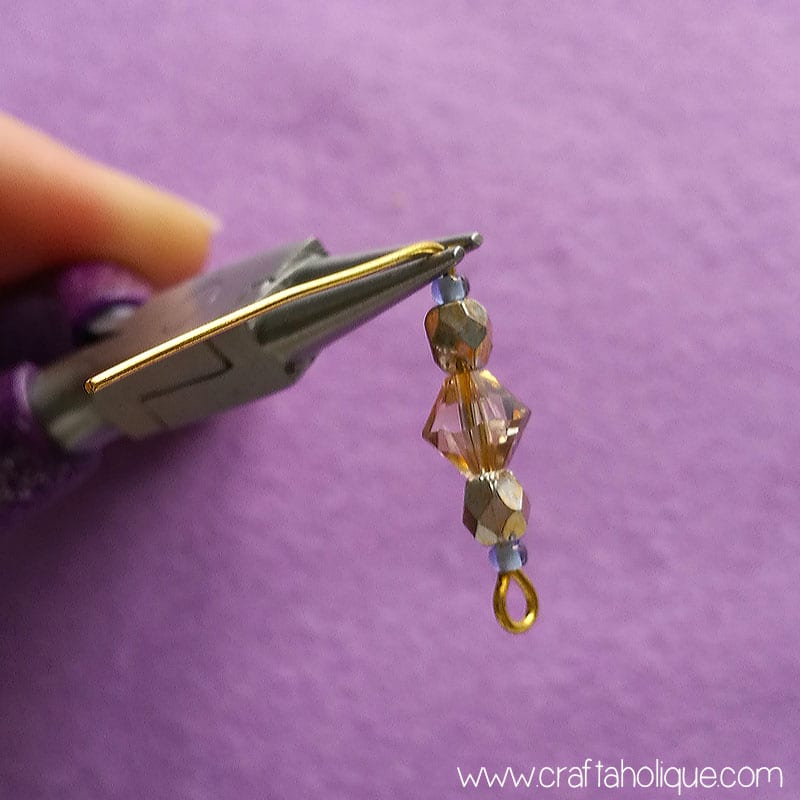 Mini tassel earrings project from Craftaholique